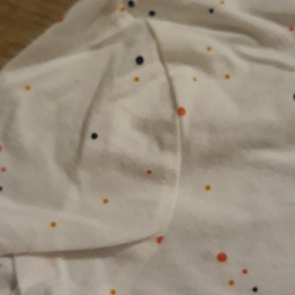 Old Navy Girls Relaxed Tee White with Colorful Dots (Size Small 6/7) - Picture 2 of 3